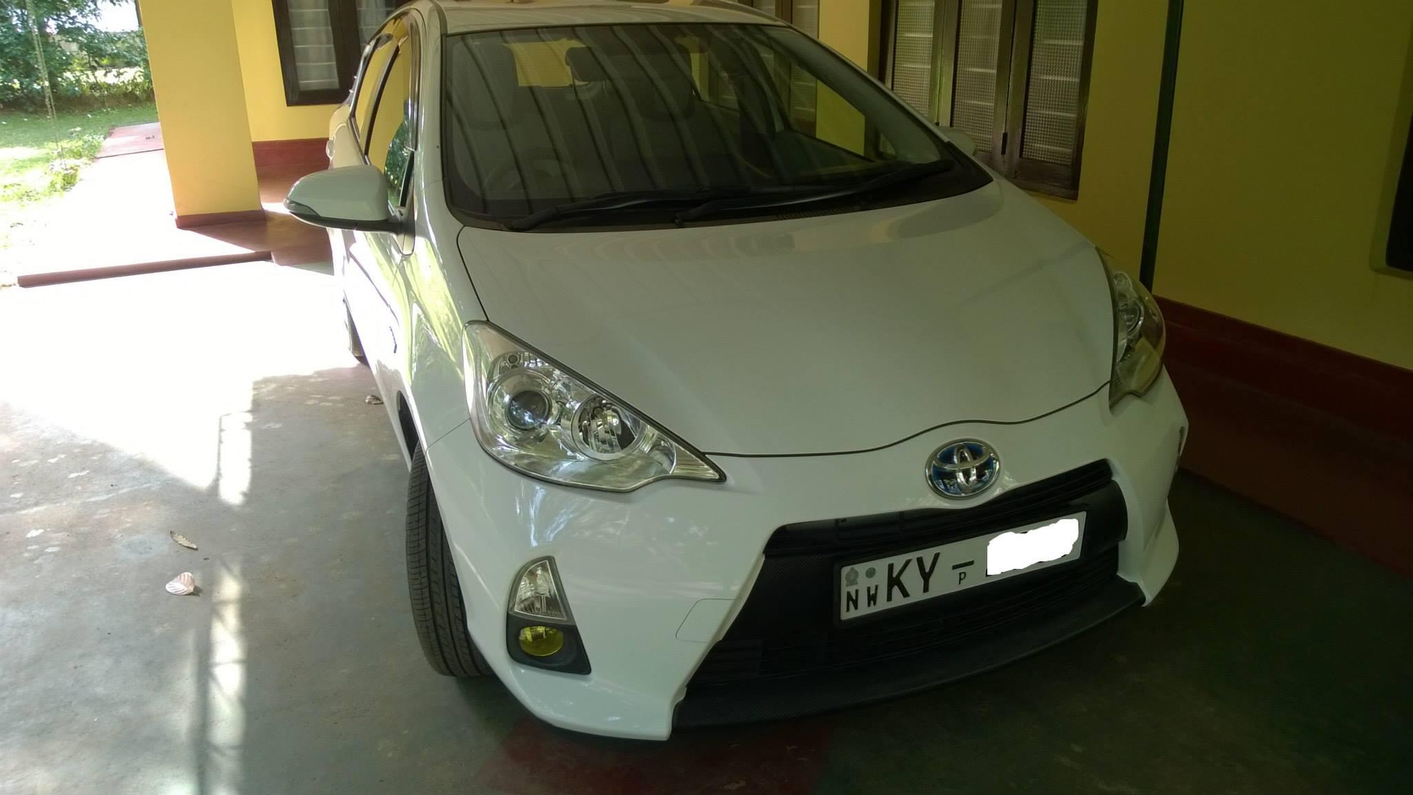 Toyota Aqua 2012